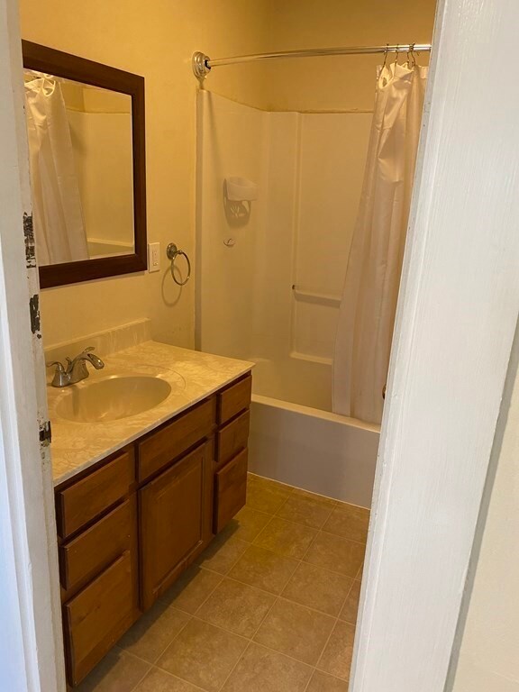 482 Webster St unit 1, Rockland, MA 02370 - photo 7