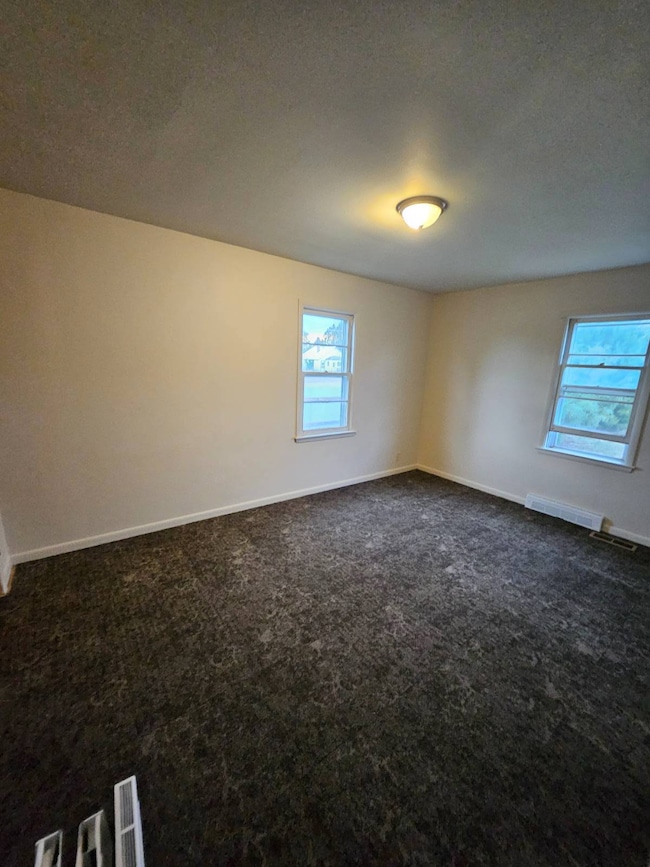 504 E 2nd St, Rushville, NE 69360 - photo 5