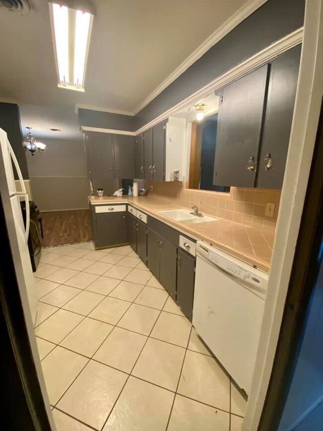 1420 Andrea Dr, Bay City, TX 77414 - photo 4