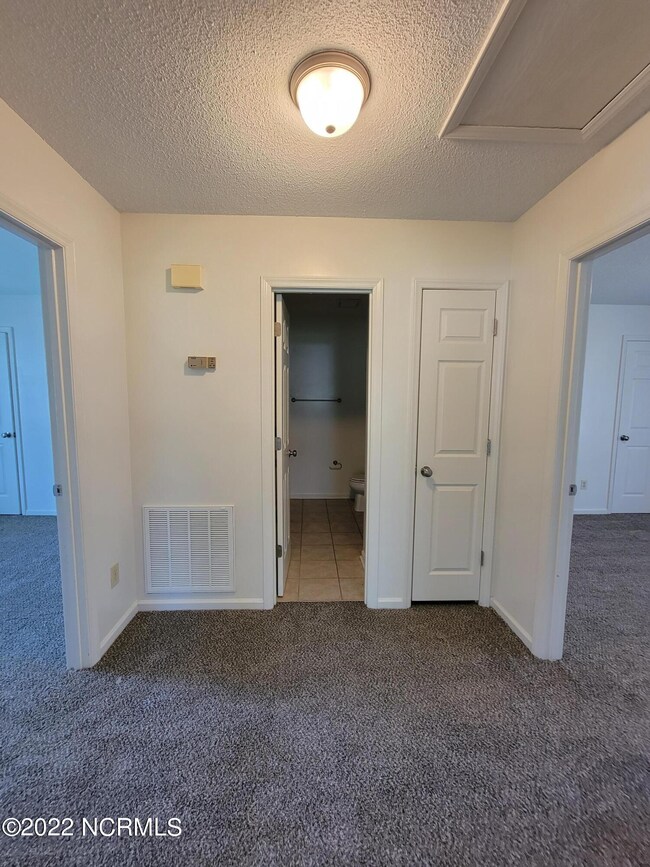 1801 Countrywood Blvd, Jacksonville, NC 28540 - photo 6