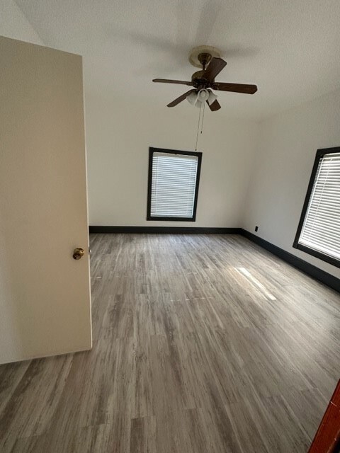 1674 County Road 180, Alvin, TX 77511 - photo 6