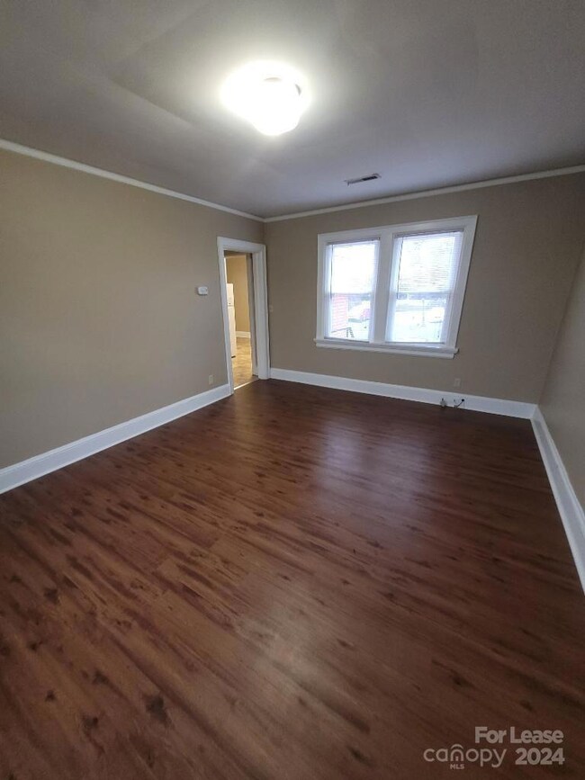 216 Harrill St unit D, Statesville, NC 28677 - photo 5