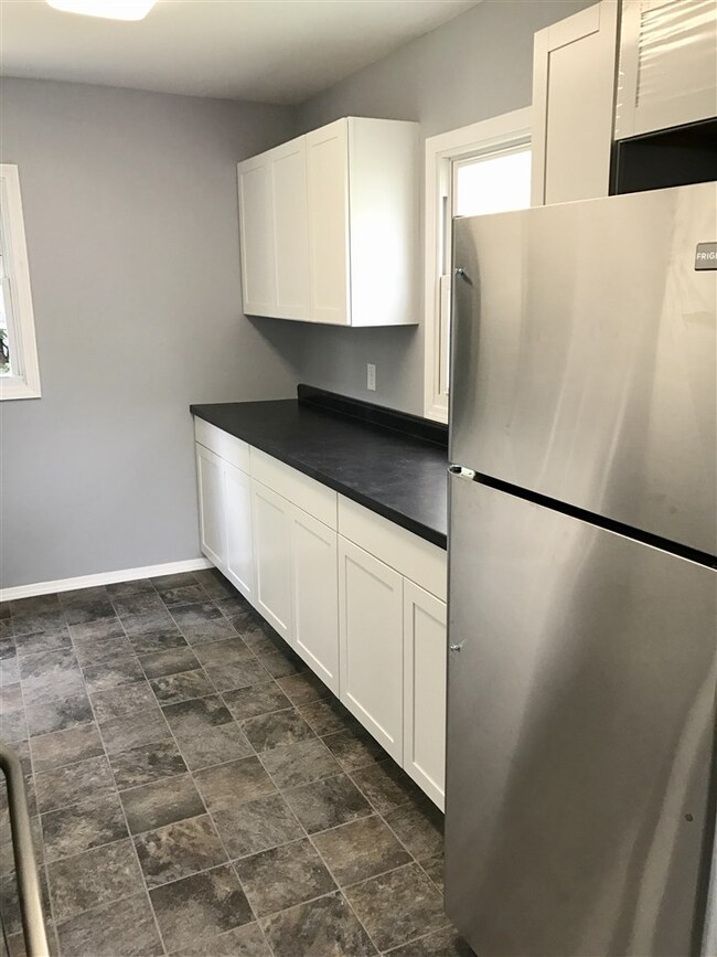 1404 Oak Ct, Lafayette, IN 47905 - photo 4