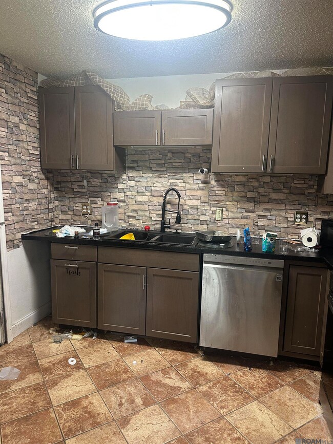 656 Magnolia Ave, La Place, LA 70068 - photo 5