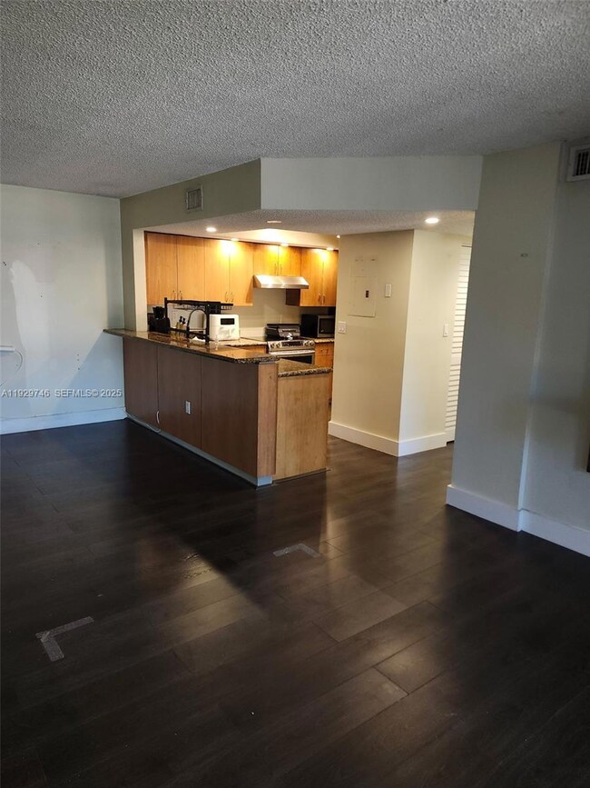 8540 SW 212th St unit 303, Cutler Bay, FL 33189 - photo 5