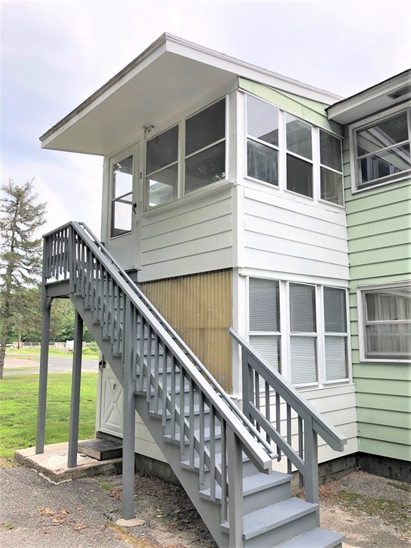 250 West St unit 8, Ware, MA 01082 - photo 2