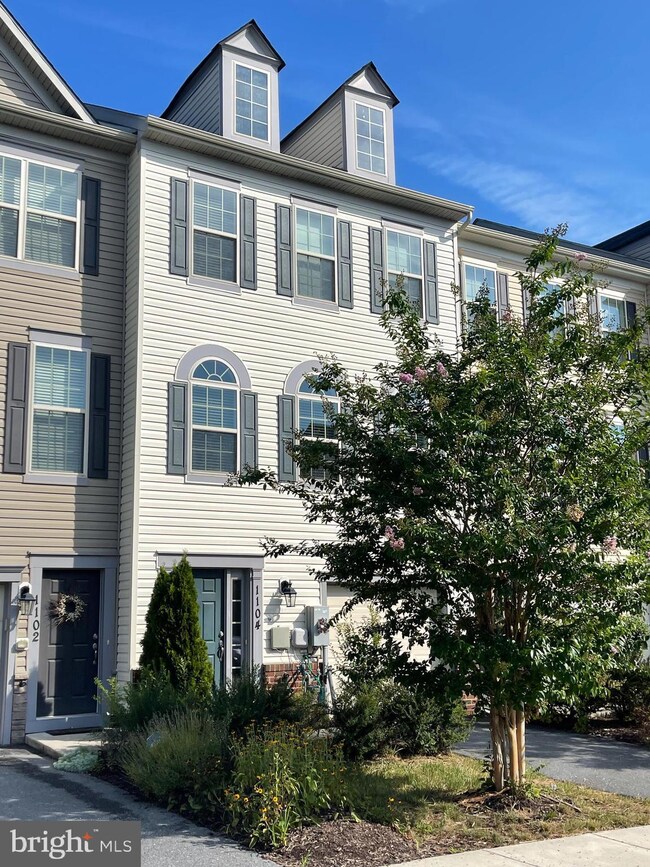 1104 Carinoso Cir, Severn, MD 21144 - photo 3