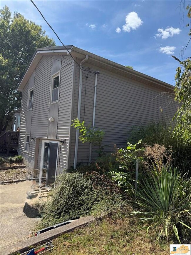 48 Lakeway Ave, Campbellsville, KY 42718 - photo 3