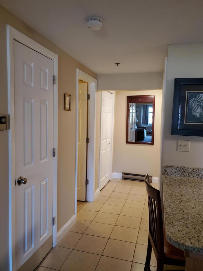 1373 Post Rd unit 9B, Wells, ME 04090 - photo 4