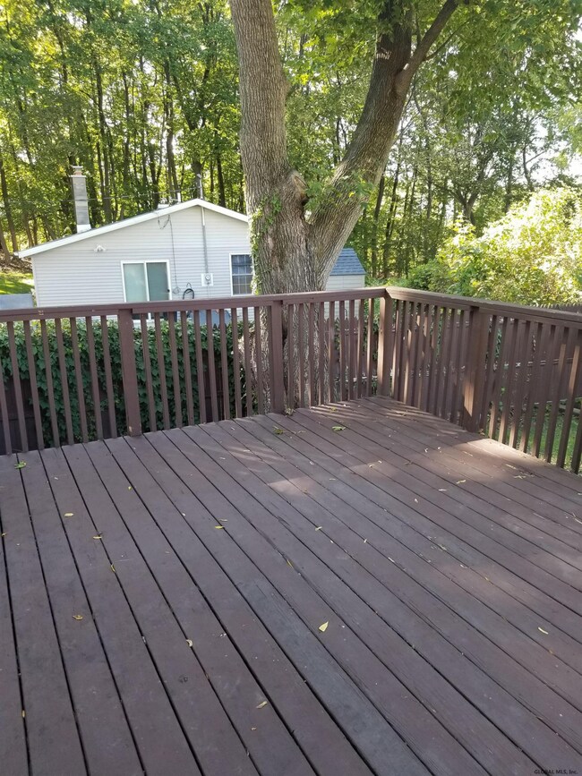 21 May St, Rensselaer, NY 12144 - photo 4