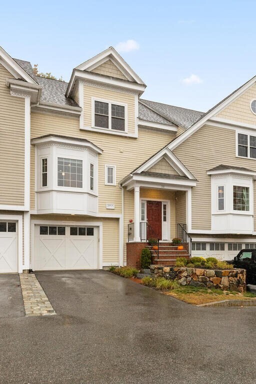 8 Murray Ave unit 11, Burlington, MA 01803 - photo 2