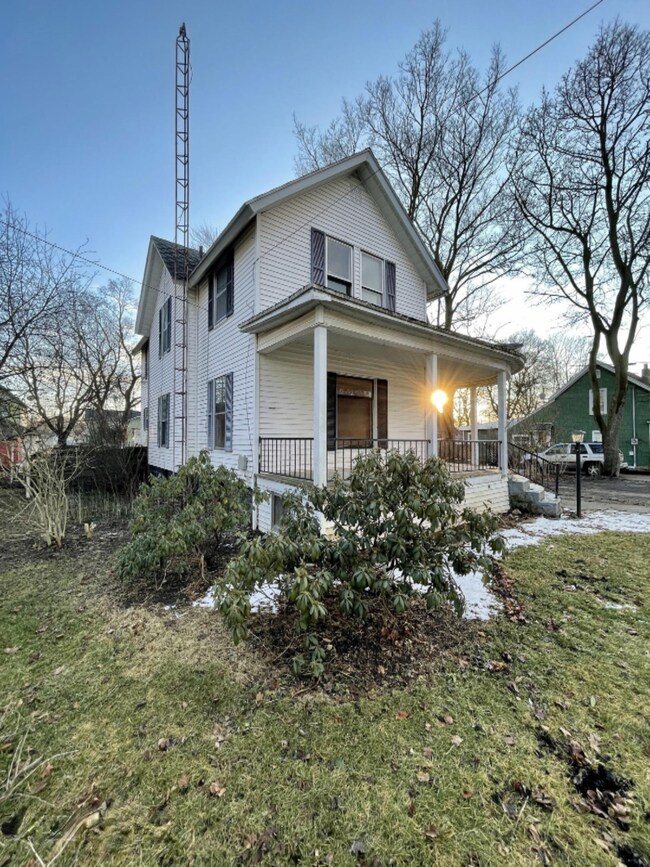 125 Hart St, Marshall, MI 49068 - photo 3