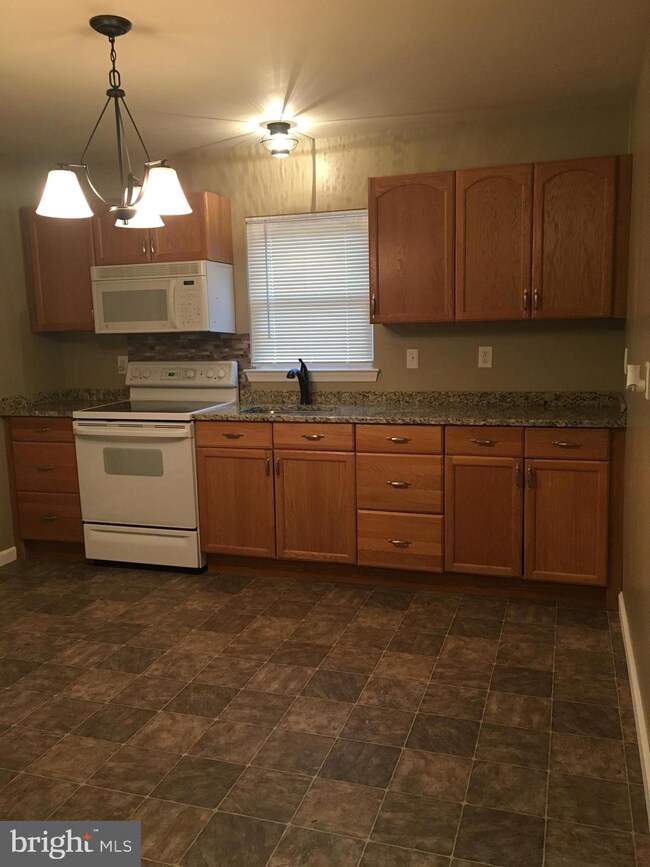 412 Three Bridge Rd, Newfield, NJ 08344 - photo 4