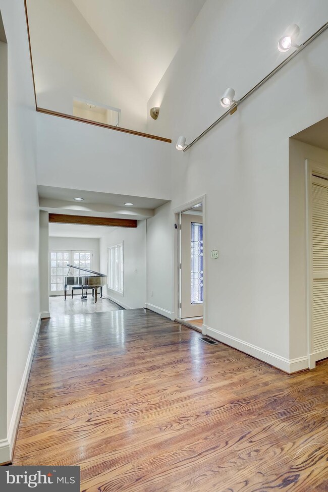 1 Rockland Vue Ct, Towson, MD 21204 - photo 5