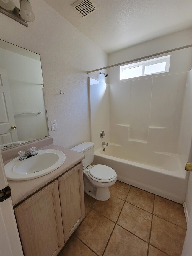 203 Santa fe Dr, Alamogordo, NM 88310 - photo 5