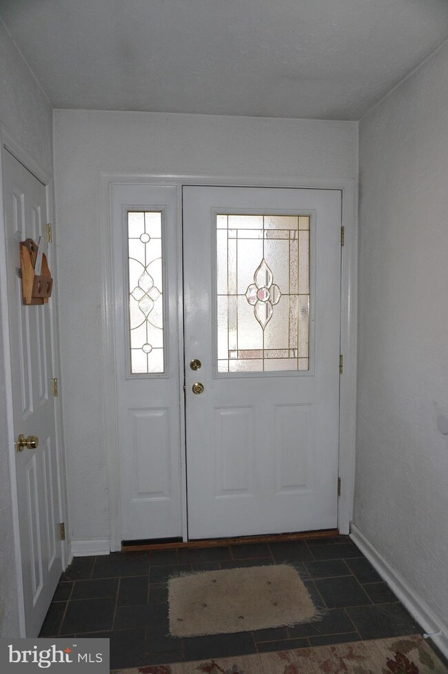 604 S Brownleaf Rd, Newark, DE 19713 - photo 7