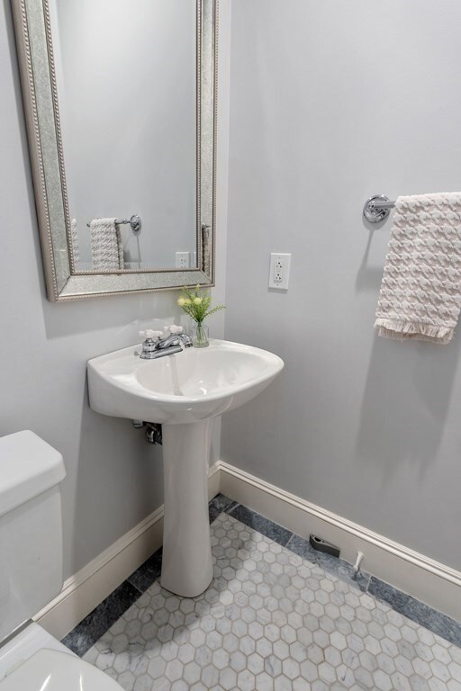 41 Milford St unit 2, Boston, MA 02118 - photo 7