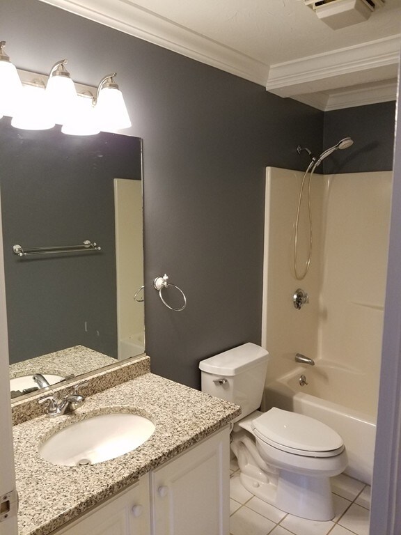 43 Hobart Ln, Rockland, MA 02370 - photo 5