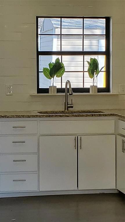 945 Highland Dr, Grand Prairie, TX 75051 - photo 7