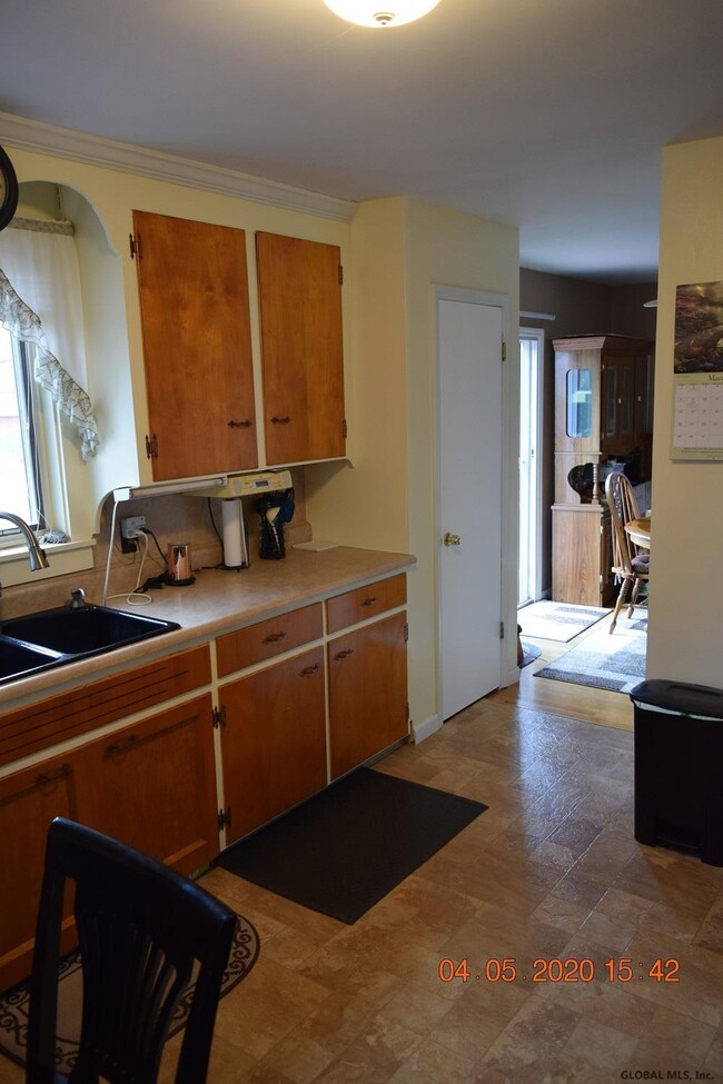 1313 Paul Ave, Schenectady, NY 12306 - photo 6