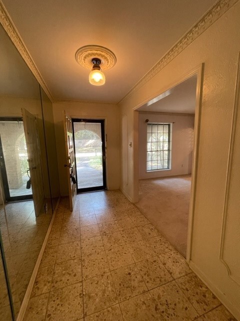 7127 Majestic Oaks Dr, Houston, TX 77040 - photo 4