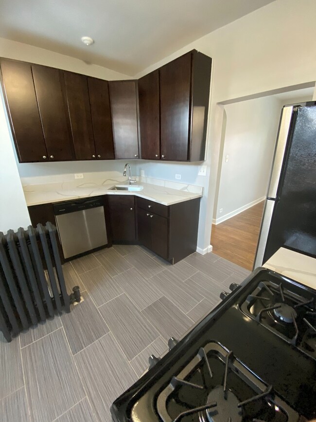 1722 W Juneway Terrace unit 3, Chicago, IL 60626 - photo 3