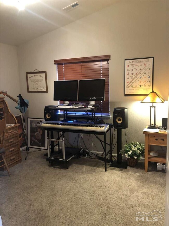 7709 Cerritos Cir, Sparks, NV 89436 - photo 5