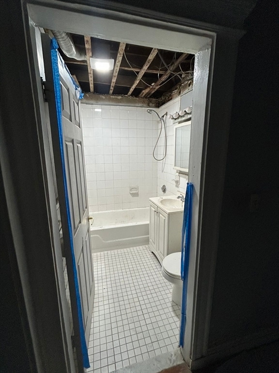 The Breakers unit 308, Lynn, MA 01902 - photo 5