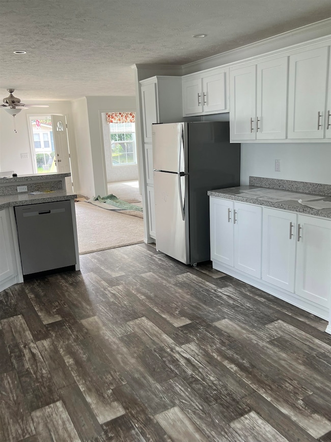 21 Cedar St, Hinsdale, NH 03451 - photo 3