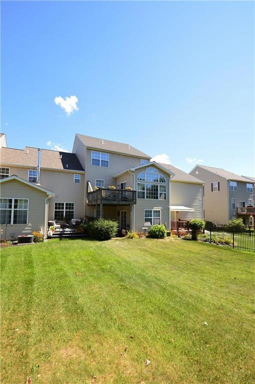 5591 Spring Ridge Dr W, Macungie, PA 18062 - photo 4