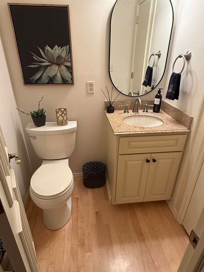 2907 Lakeview Cove, Hastings, NE 68901 - photo 7