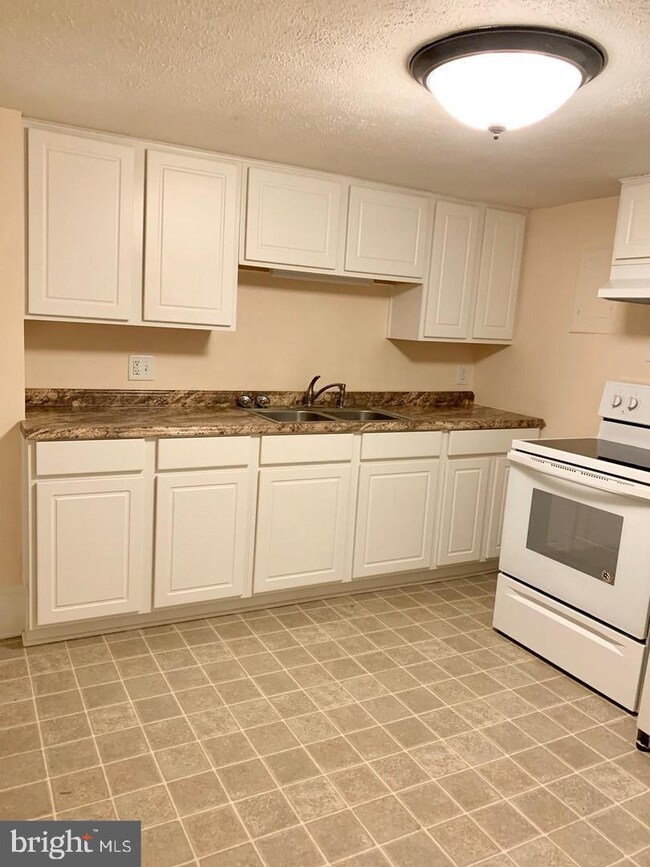 406 N Loudoun St unit 11, Winchester, VA 22601 - photo 5