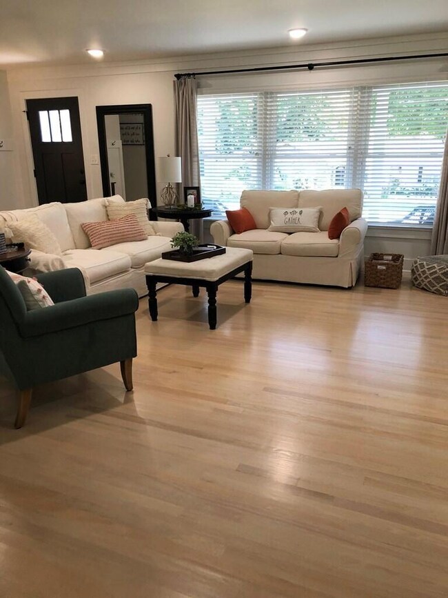 901 Eastview Cir NW, Cleveland, TN 37311 - photo 2