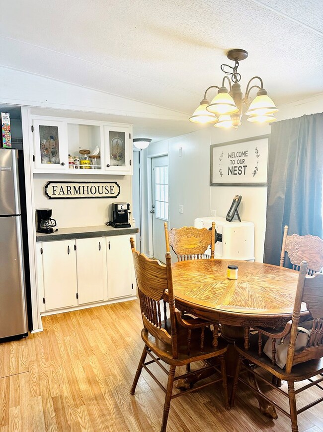 560 Highridge Rd, Broxton, GA 31519 - photo 7