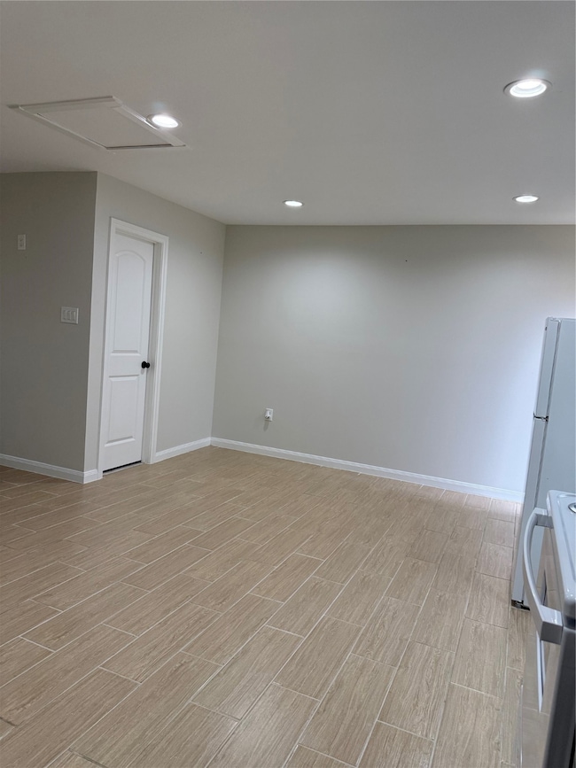 534 Sulphur St, Houston, TX 77034 - photo 5