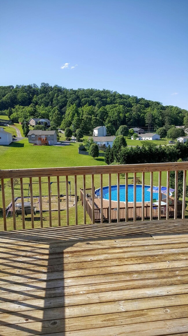 337 Bowers Park Cir, Knoxville, TN 37920 - photo 7