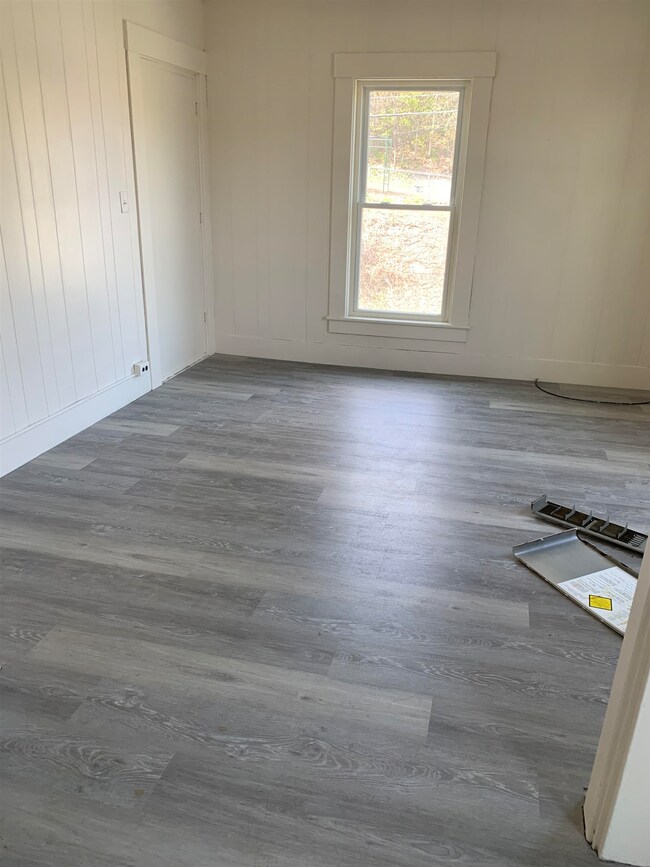 96 Cherry St unit 2, Saint Johnsbury, VT 05819 - photo 4