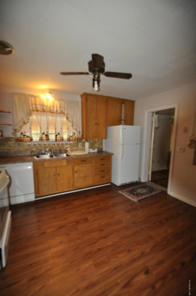 4540 Biddy Ln W, Jacksonville, FL 32210 - photo 5