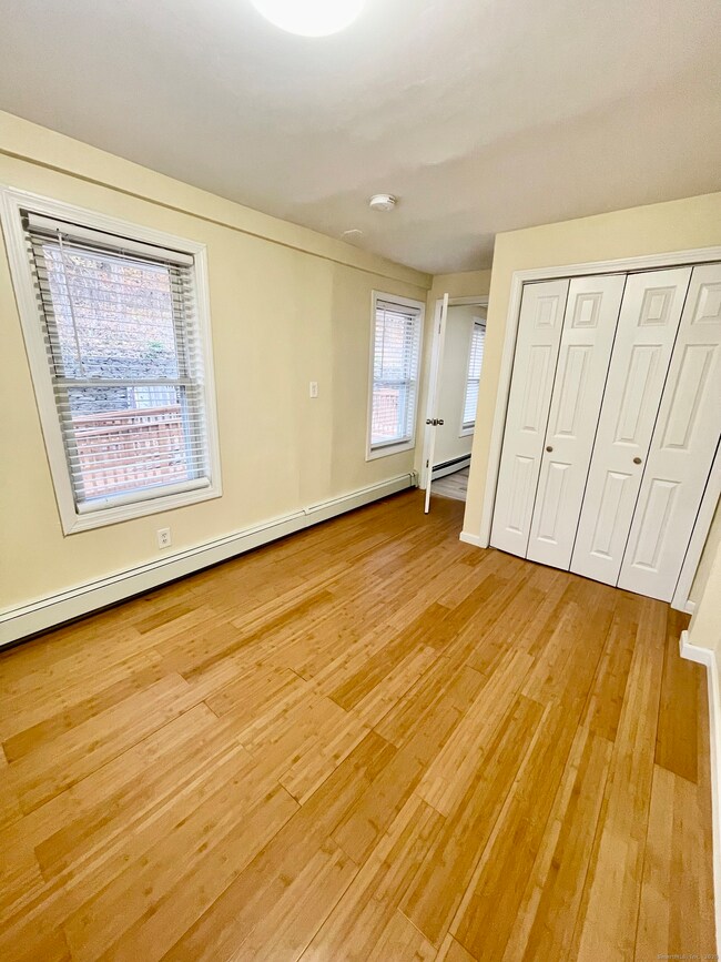 92 W Main St unit 6, Vernon, CT 06066 - photo 5