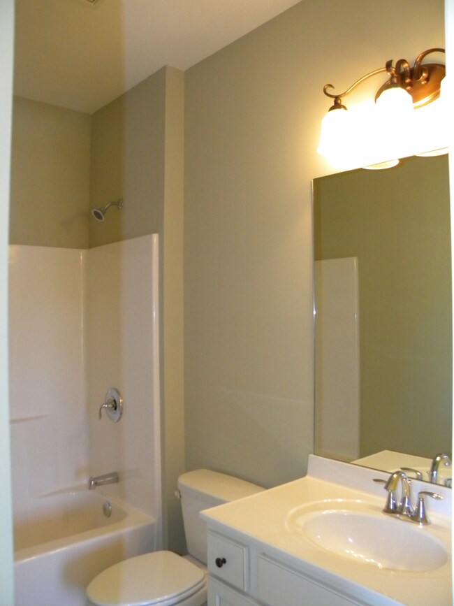 25 Grace Lane 204 Hall Bath