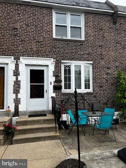 424 Westmont Dr, Darby, PA 19023 - photo 2