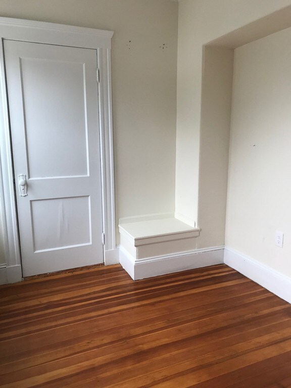 21 Walter St unit 3, Roslindale, MA 02131 - photo 5