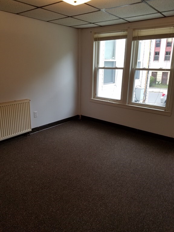 3 Warren St unit 4, Stoneham, MA 02180 - photo 4