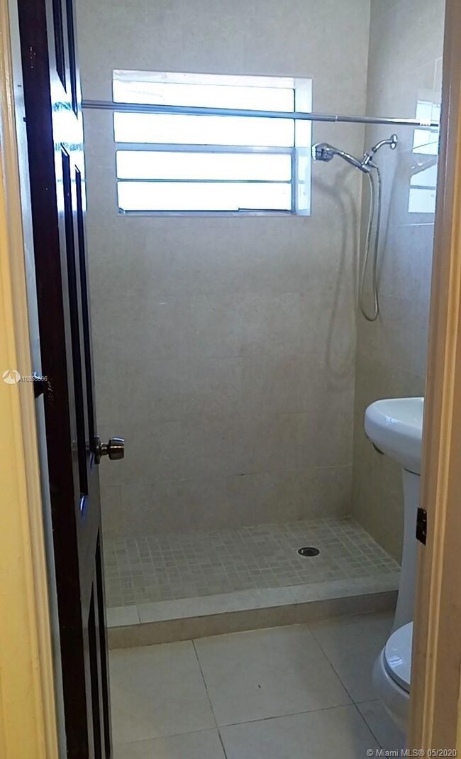 10430 NW 35th Place, Miami, FL 33147 - photo 6