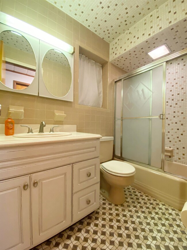 133 Oak St unit 1, Weehawken, NJ 07086 - photo 4