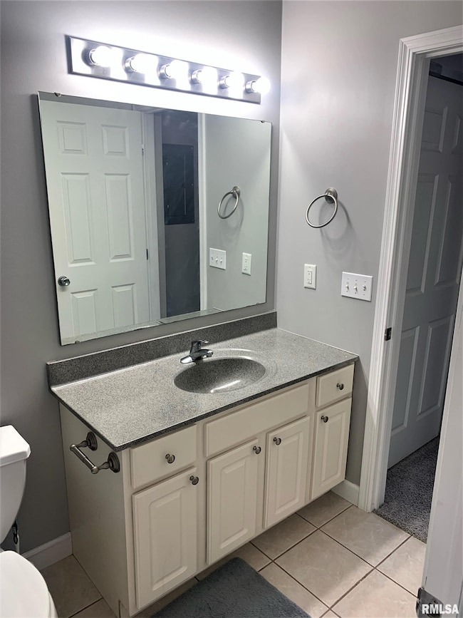 4577 N Thornhill Dr unit 102B, Peoria, IL 61615 - photo 6