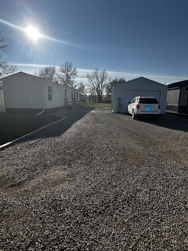 106 Skinner St, Selby, SD 57472 - photo 5