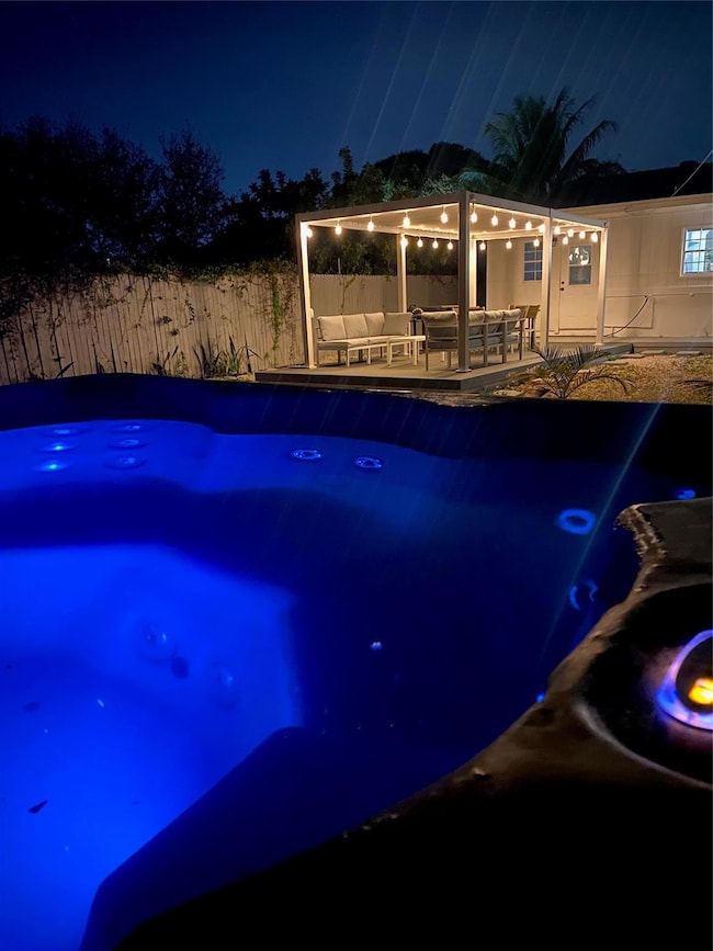 516 Puritan Rd, West Palm Beach, FL 33405 - photo 5