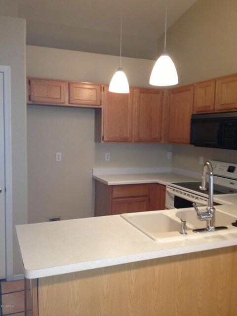 668 N Terrace Rd, Chandler, AZ 85226 - photo 6