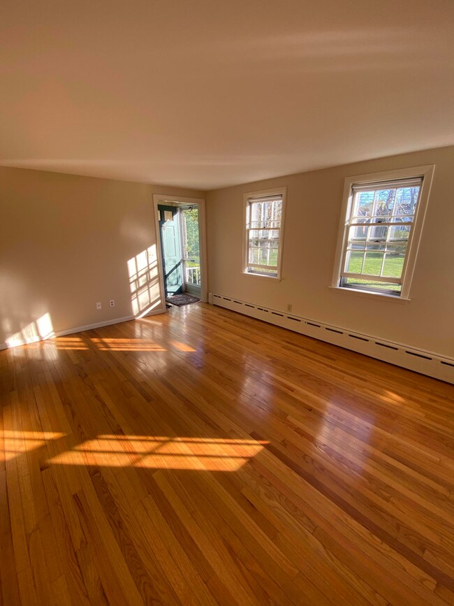 1564 Main St, West Barnstable, MA 02668 - photo 4